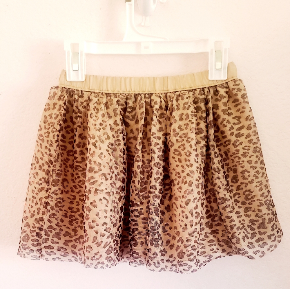 Gymboree girls cheetah print skirt. Size 6.